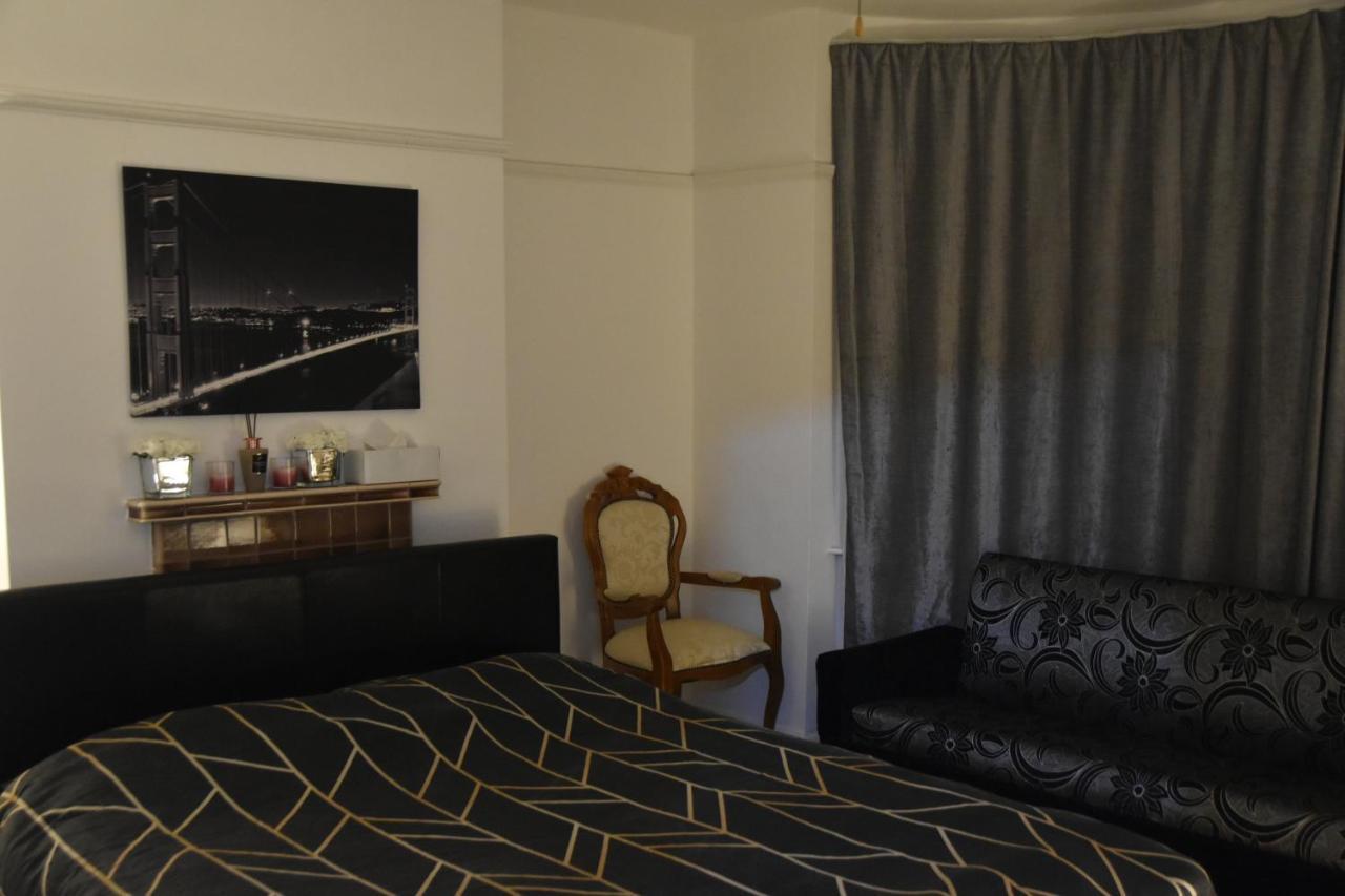 מלון לוטון Clarendon House מראה חיצוני תמונה